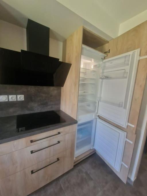 Vue Montagne: Appartement Neuf avec Parking Privé Chorges Exterior photo